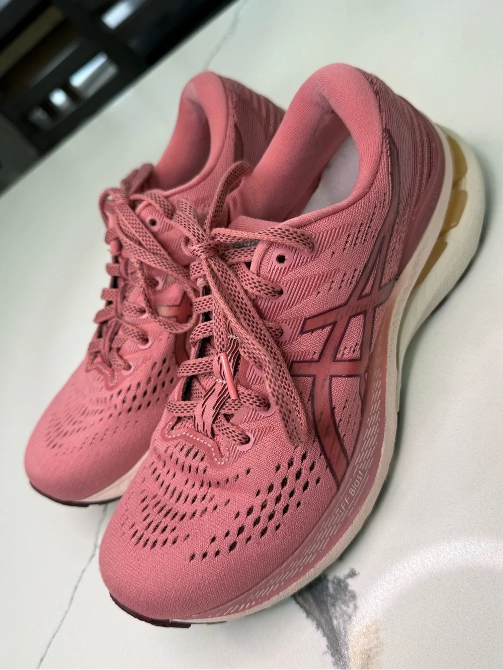 Asics Gel-Kayano 28 Shoes Womens Size 6.5 Pink Running Sneakers 1012B047